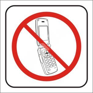 Mobiltelefon használata Tilos!